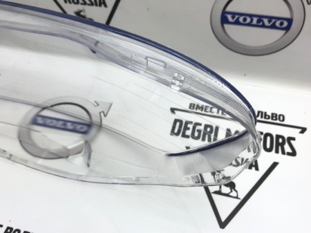 Стекло для правой фары VOLVO XC60 \\ 09-13 \\ SWParts SW31420680