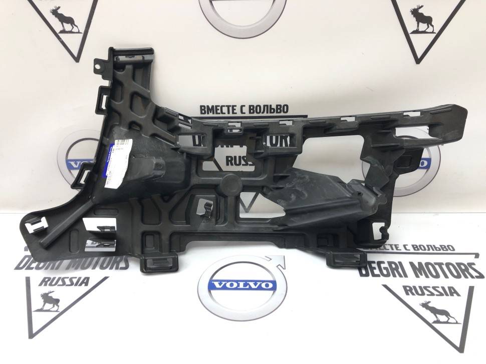 Кронштейн переднего бампера правый под фару VOLVO XC90 II NEW \\ VOLVO Original 31353371