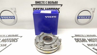 Масляный насос VOLVO \\ VOLVO Original 30650144