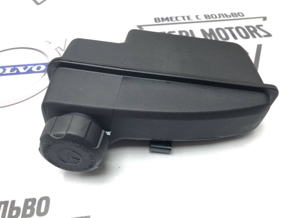 Бачок ГУР Volvo S60, S80, V70 II, XC70, XC90 \\ VOLVO (original) 30645621