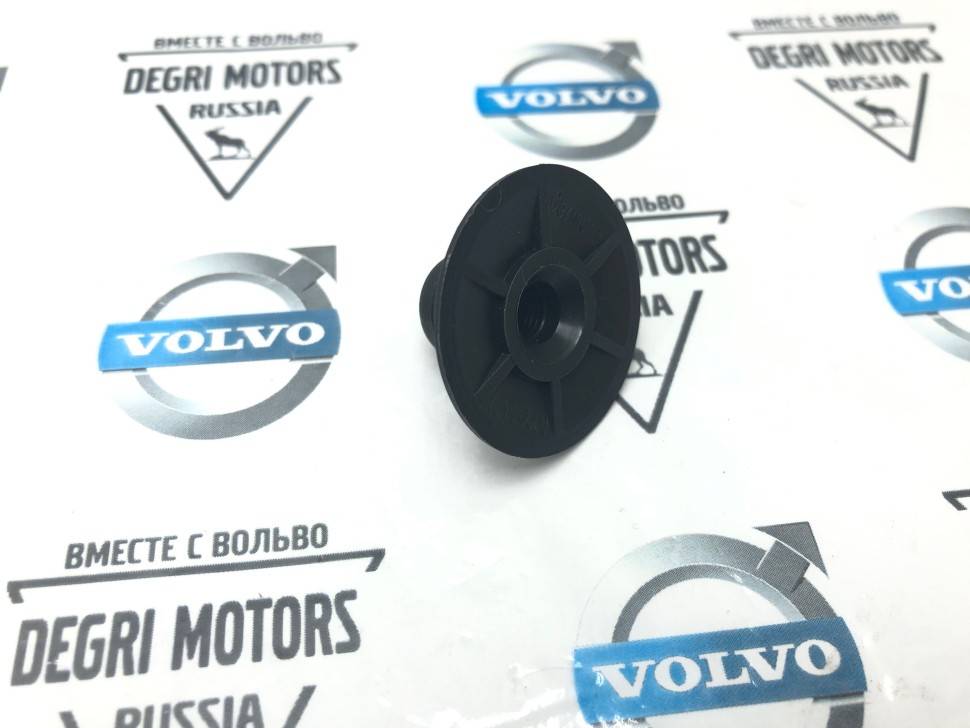 Держатель коврика \\ VOLVO Original 8641613
