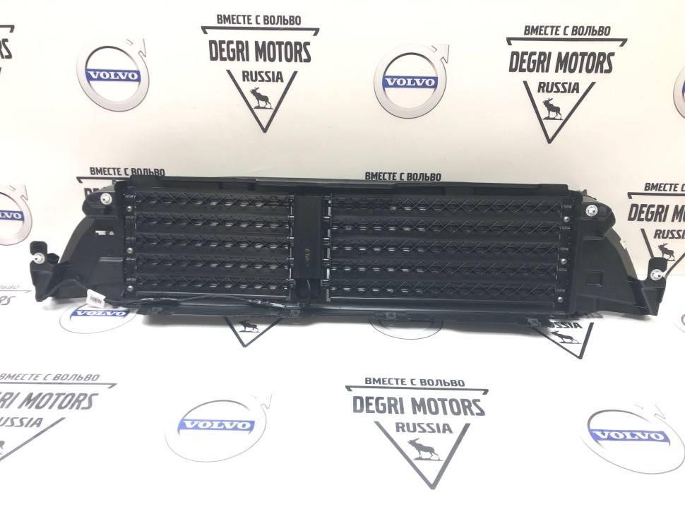 Воздуховод передний центральный \\ VOLVO 31455705
