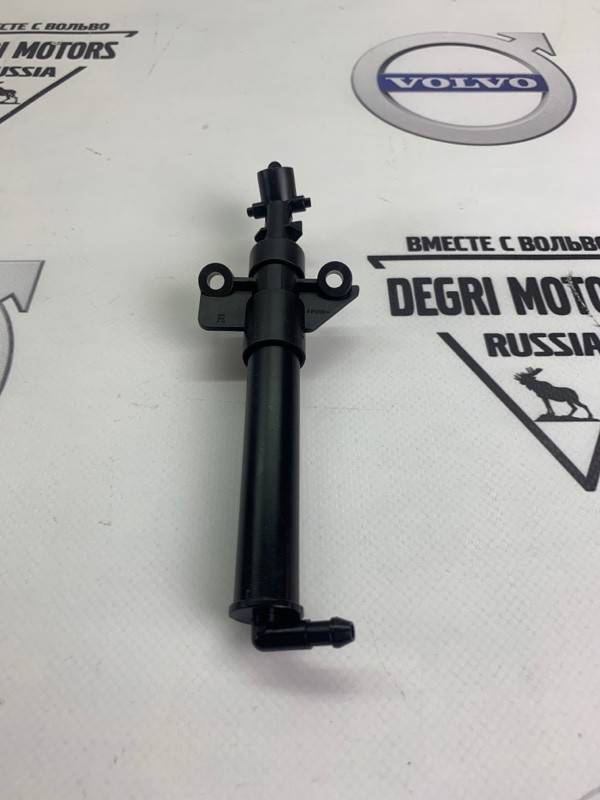 Форсунка омывателя правой фары Вольво V40 Cross Country, 2013- SWParts