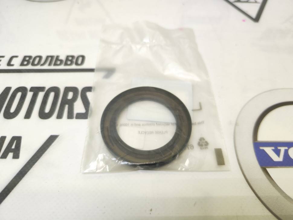 Передний сальник выпускного распредвала Volvo S40 II, S60, S80 II, XC70 \\ B5244S** \\ VOLVO Original 32402268