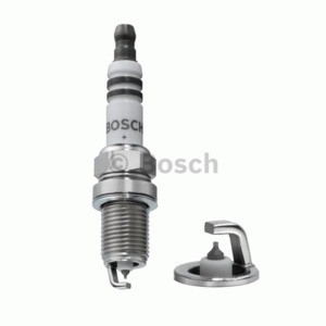 Свеча зажигания VOLVO S60, S80, V70, V70,XC70,XC90 \\ 5CYL turbo \\ BOSCH 0242235749