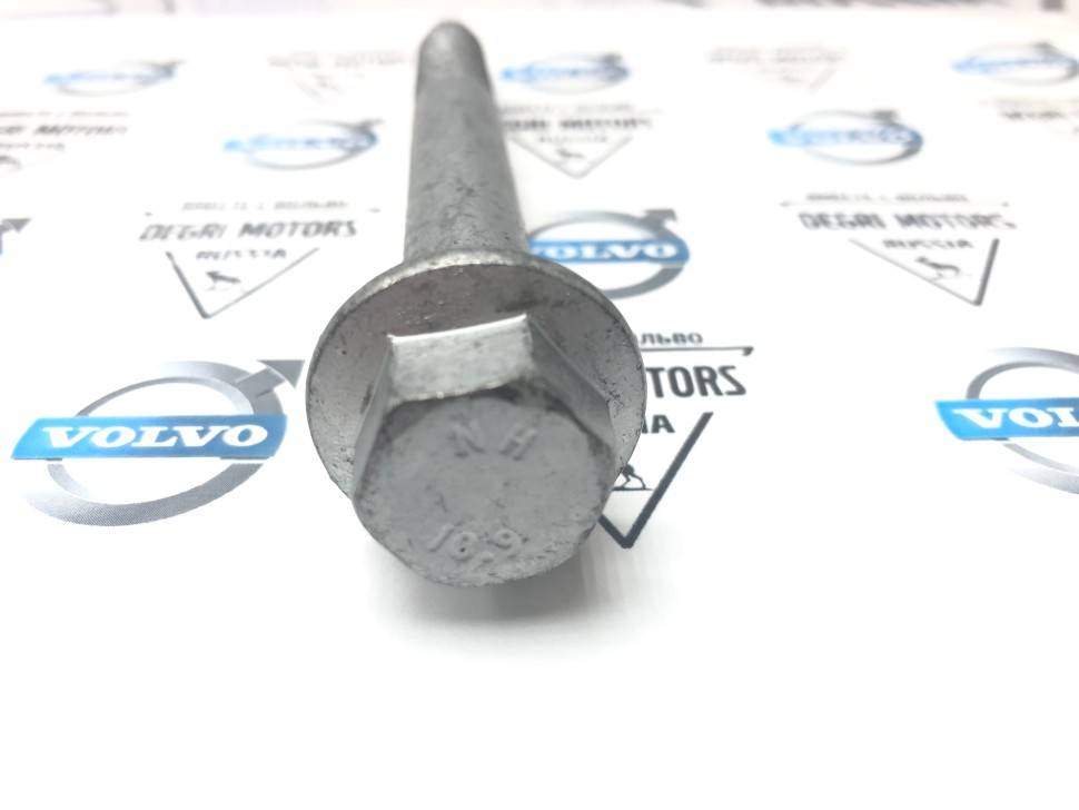 Болт передней вилки подвески нижний V60CC (19-), V90 CC, XC60 (18-), XC90 (16-) \\ VOLVO Original 30670571