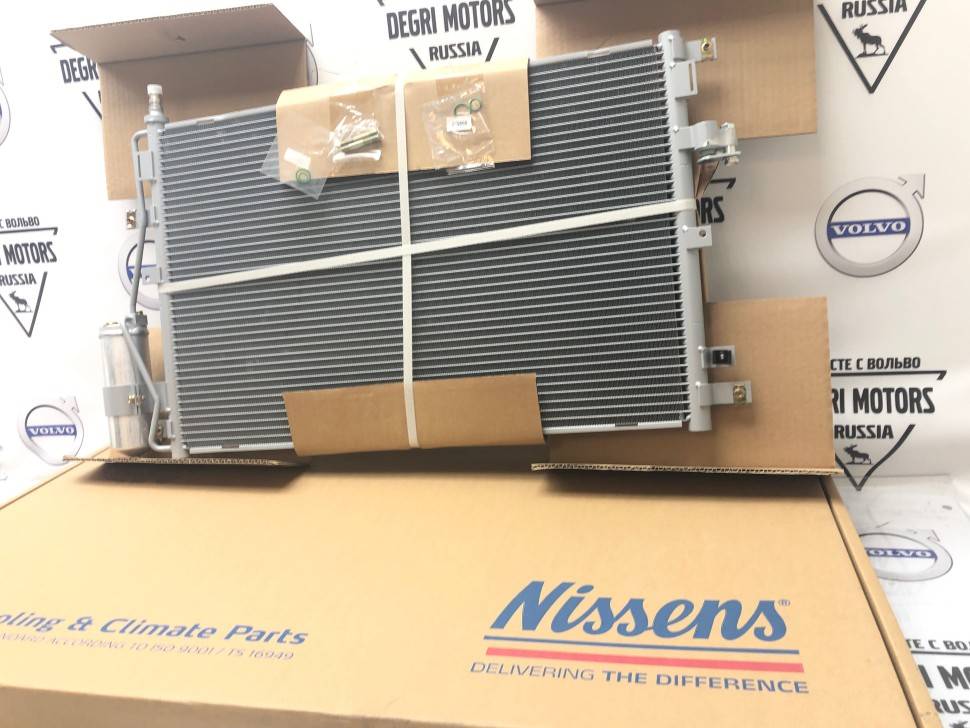 Радиатор кондиционера с осушителем \\ VOLVO XC90 \\ 2002-2007 \\ NISSENS (Дания) 94937