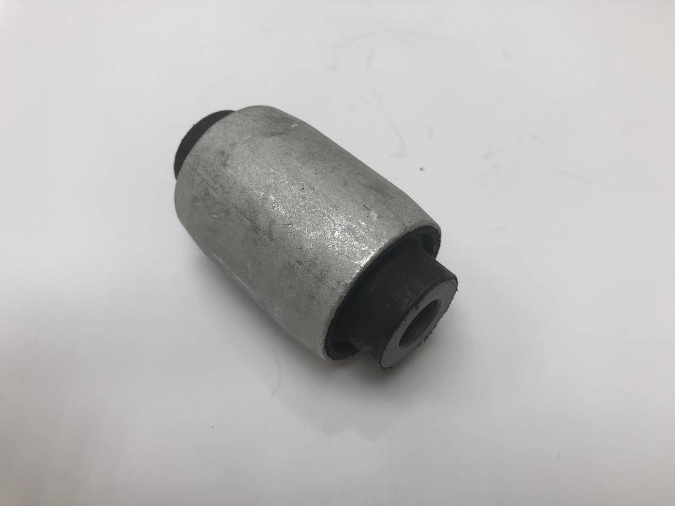 Сайлентблок задней подвески Volvo S60, S80, V70 II \\ FEBI 22753