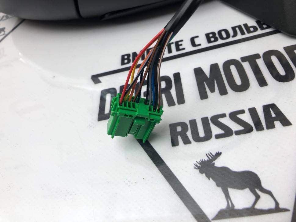 Зеркало заднего вида электрическое правое VOLVO XC60 \\ VOLVO Original 31371413