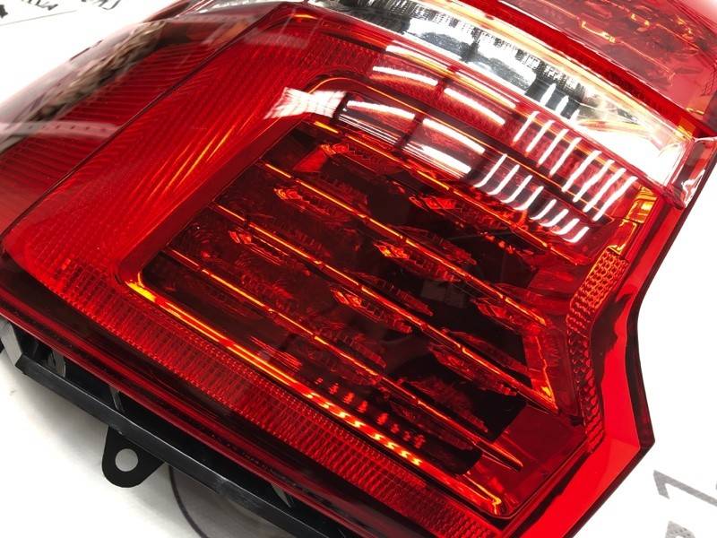 Фонарь задний левый Volvo XC60 II \\ VOLVO Original 31689689