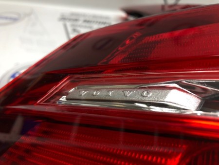 Фонарь задний левый Volvo XC60 II \\ VOLVO Original 31689689