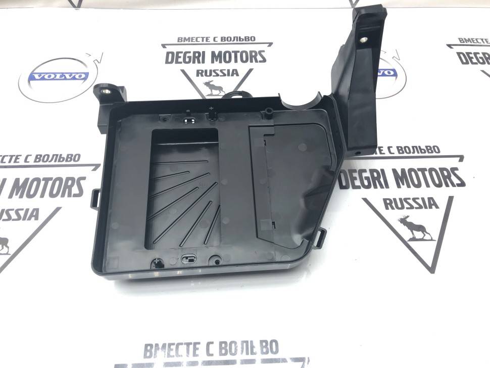 Кронштейн ECM VOLVO \\ VOLVO 32283773