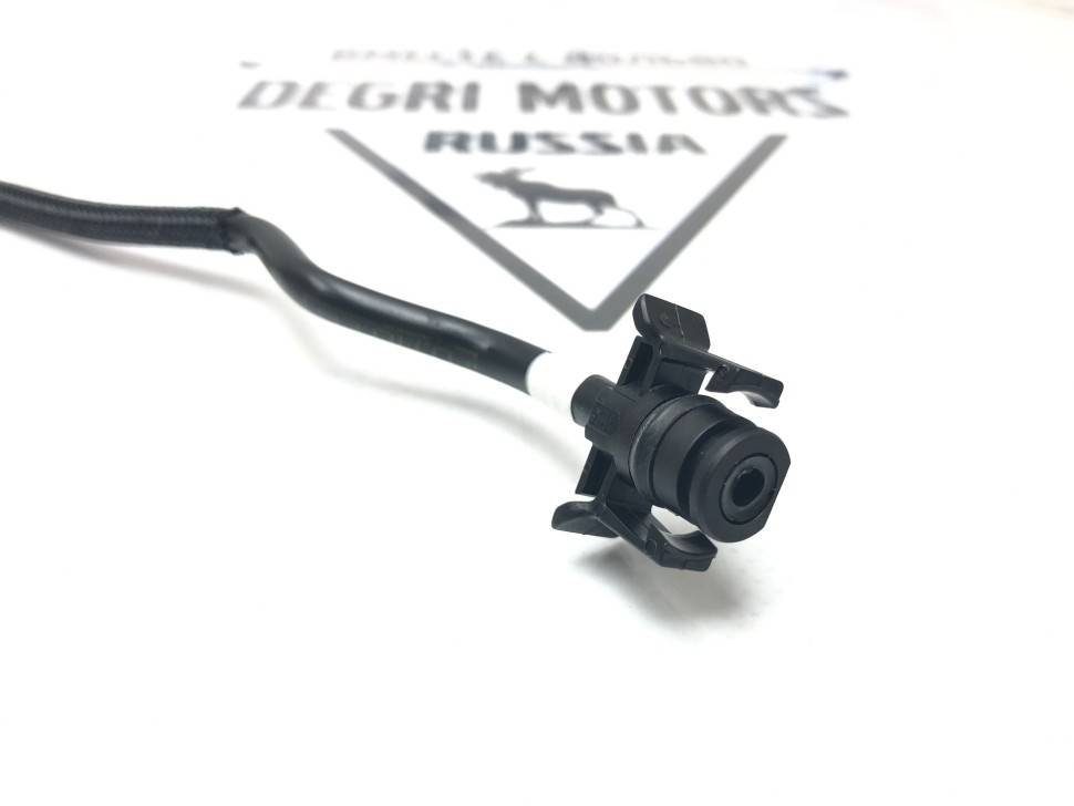 Трубка системы охлаждения от бачка на радиатор Volvo S60 II, S80 II, XC70 II, XC60 \\ VOLVO Original 31274900