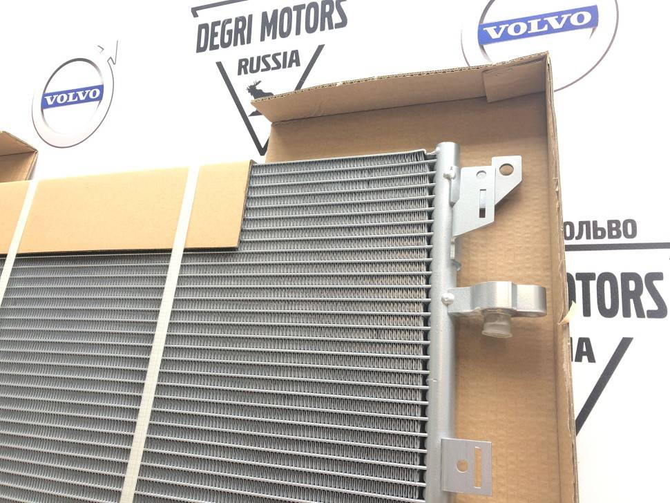 Радиатор кондиционера с осушителем, конденсор VOLVO XC90 \\ с 2007 года \\ Miles ACCB054