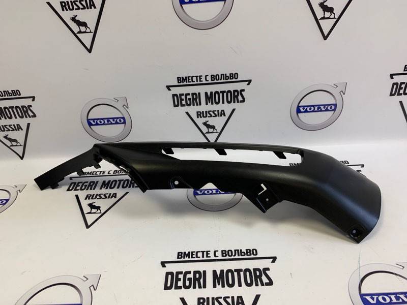 Накладка противотуманной фары левая Volvo XC90 II \\ 2016-2019 \\ SWParts SW39829880