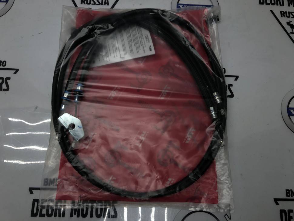 Трос стояночного тормоза Volvo C30, C70 II, S40 II, V40, V40CC, V50 \\ TRW GCH514