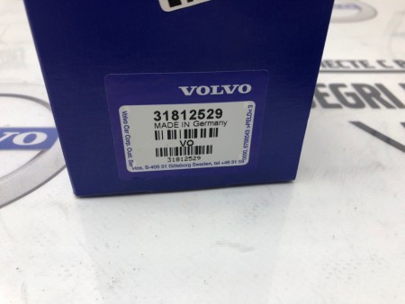 Топливный насос паркового отопителя ​Volvo S60, S80, V70 II, XC70, XC90 \\ VOLVO Original 31812529