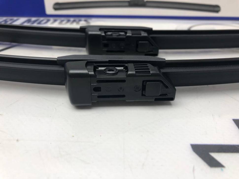 Щетки для лобового стекла VOLVO S60 II, S80 II, XC60, XC70 II \\ комплект \\ VOLVO Original 32341318