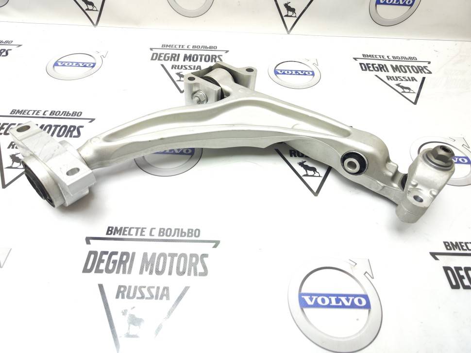 Рычаг передний левый нижний Volvo XC60 II, XC90 II, V60CC II, V90CC \\ SW-Parts SW32370924 SW32381882