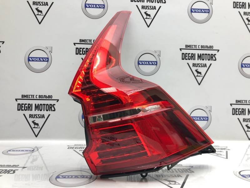 Фонарь задний правый Volvo Xc60 II \\ VOLVO Original 31689337