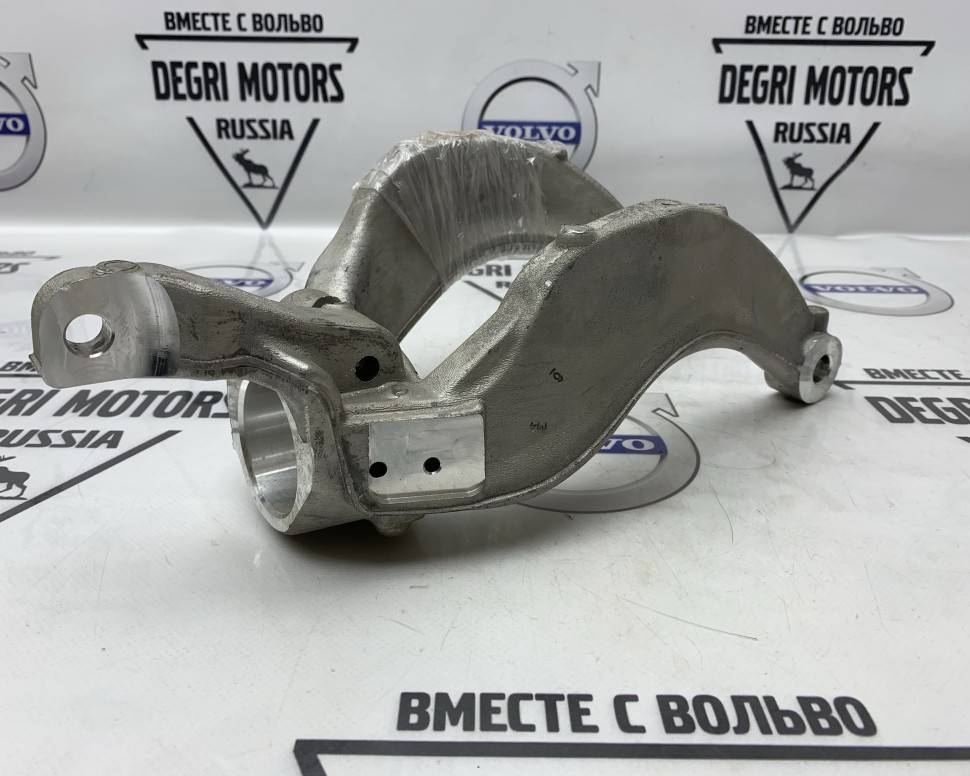 Рычаг передний левый &quot;вилка&quot; VOLVO V60 CC, V90 CC, XC60, XC90 \\ VOLVO Original 31681983
