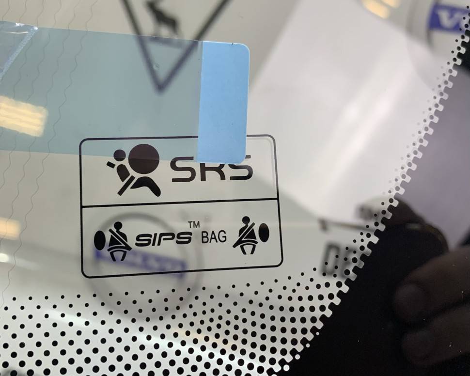 Стекло лобовое с установочным к-том VOLVO XC90 II NEW \\ VOLVO Original 32244984