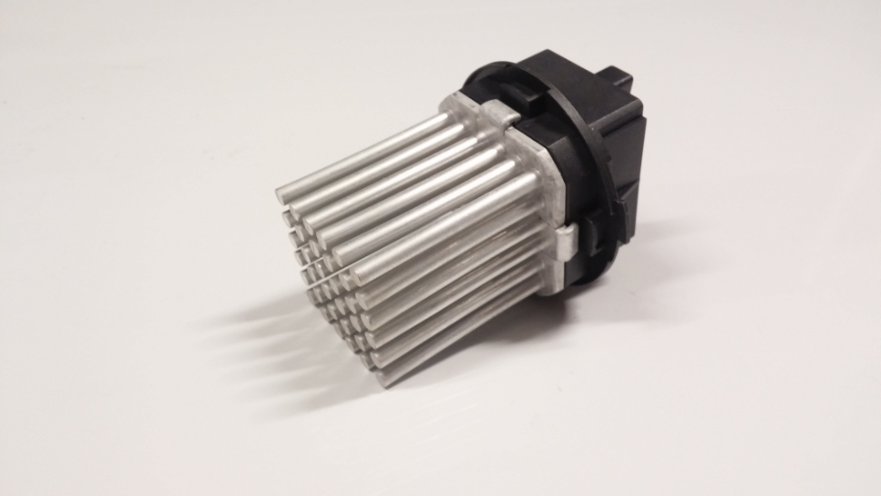 Резистор печки Вольво S60 II, S80 II, XC70 II, XC60 \\ VOLVO Original 30767040