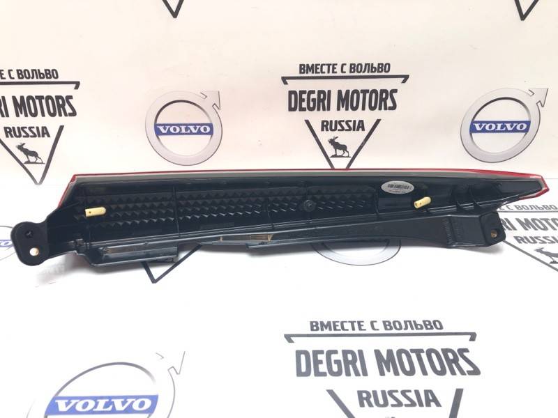Рассеиватель задней противотуманной фары VOLVO - XC90 I прав \\ HELLA 2XX 009 277-041