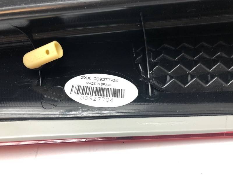 Рассеиватель задней противотуманной фары VOLVO - XC90 I прав \\ HELLA 2XX 009 277-041