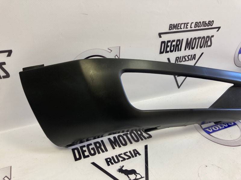 Накладка противотуманной фары правая Volvo XC90 II \\ 2016-2019 \\ SWParts SW39829896