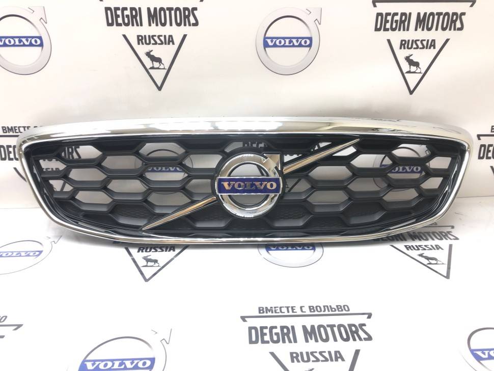Решетка радиатора VOLVO V40 cross country \\ VOLVO Original 31290910