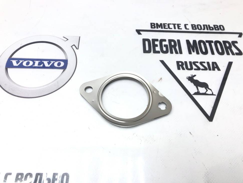 Прокладка приемной трубы глушителя Volvo C30, C70 2006-, S40 2004-, V50 2004-, S60 2011-2018, S80 2007-, V60 2011-2018, V70 2008- \\ Elring 903250