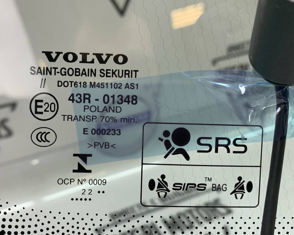 Стекло лобовое с установочным к-том VOLVO XC90 II NEW \\ VOLVO Original 32368951