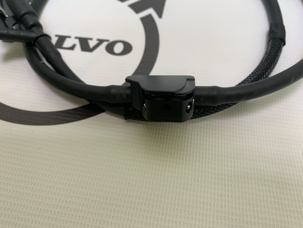 Форсунка \\ VOLVO 32219081
