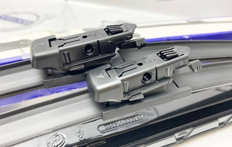 Комплект щеток переднего стеклоочистителя S60, S80, XC70, XC90 \\ распродажа \\ VOLVO Original 32237899