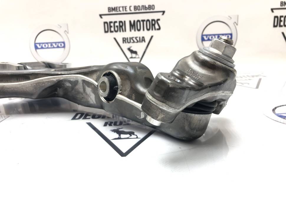 Рычаг передний левый нижний Volvo V60CC II, V90CC, XC60 II, XC90 II \\ VOLVO Original 32381882