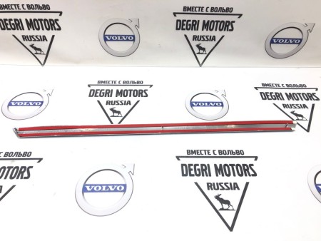 Молдинг двери задней правой (нижний хром) Вольво S80 II, S80L  \\ VOLVO Original 30766948
