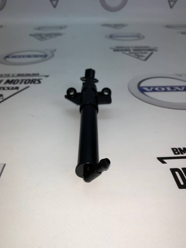 Форсунка омывателя левый фары Вольво V40 Cross Country, 2013- SWParts