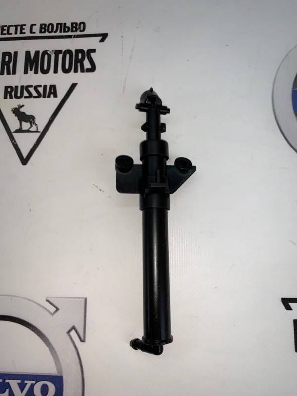 Форсунка омывателя левый фары Вольво V40 Cross Country, 2013- SWParts