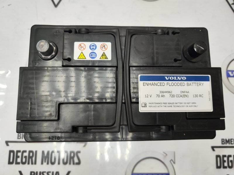 Аккумуляторная батарея 720CCAH VOLVO XC60, S60 II, S80 II, XC40, XC70 II \\ 12V 70Ah 720A \\ VOLVO Original 30644962