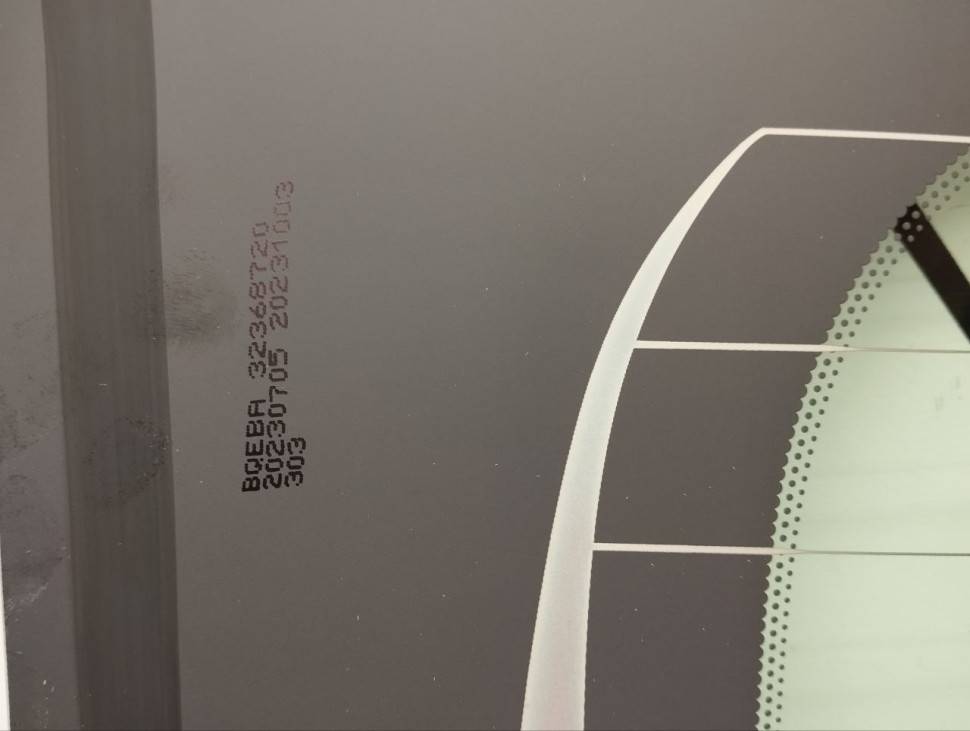 Стекло крышки багажника Вольво XC90 II \\ 2016- \\ VOLVO Original 32368720