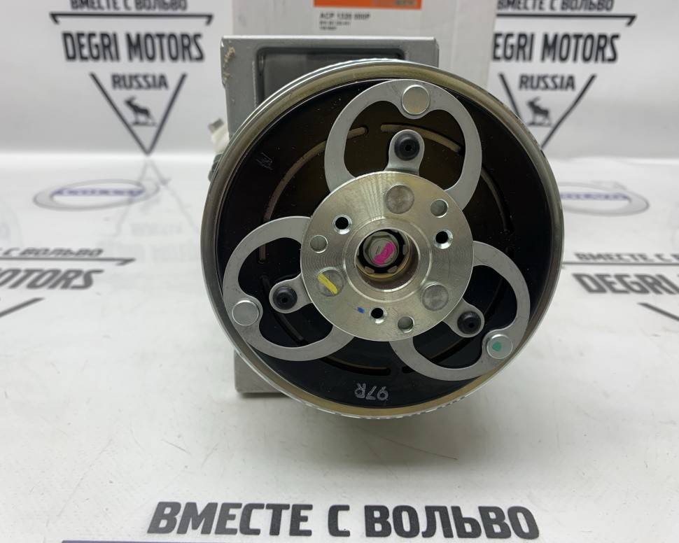 Компрессор кондиционера для Вольво C30, S40 II, V50 \\ BEHR-HELLA 8FK 351 322-431