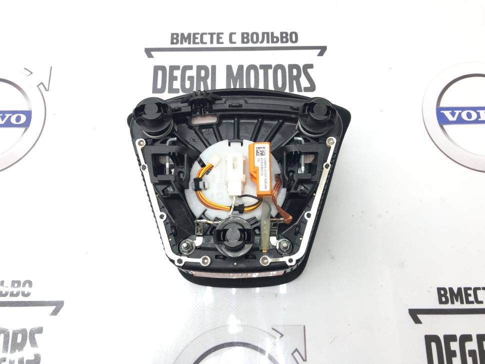 Подушка безопасности в руль Volvo Xc60 2008-2017 год 31389510