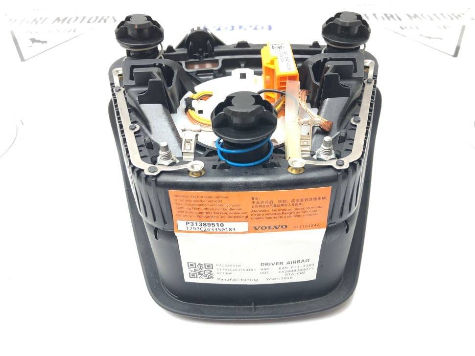 Подушка безопасности в руль Volvo Xc60 2008-2017 год 31389510