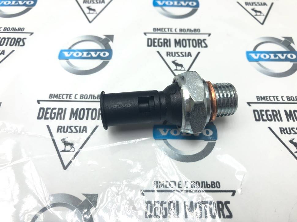 Датчик давления масла Volvo C30, C70 II, C70, S40, V40, S40 II, V50, S60 II, S60, S70, V70, S80 II, S80, S90, V90, V40, V40CC, V60, V70 II, V70XC, V70 III, XC70 II, XC60, XC70, XC90, 850, 900 \\ VOLVO Original 1347003