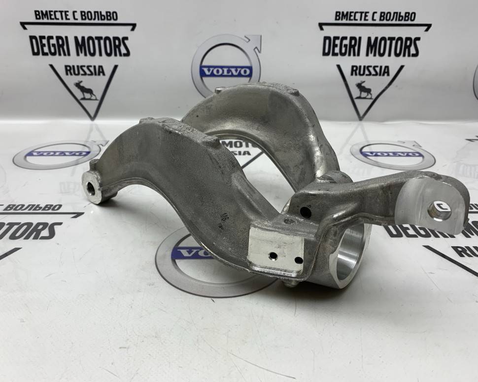 Рычаг передний правый &quot;вилка&quot; VOLVO V60 CC, V90 CC, XC60, XC90 \\ VOLVO Original 31681984