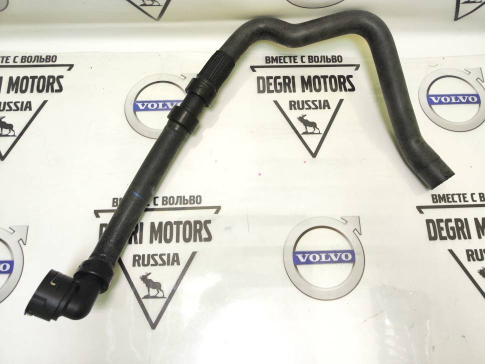 Шланг радиатора верхний Volvo S60 II, S80 II, XC60 \\ VOLVO Original 32249281