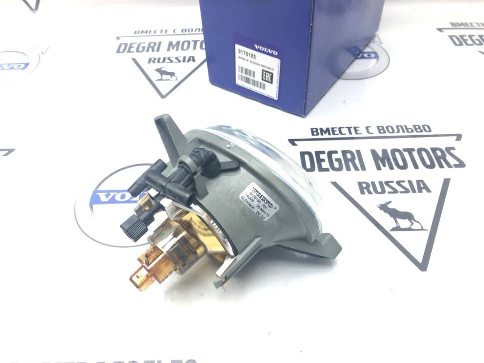 Противотуманная фара правая VOLVO S60 \\ до 2004 года \\ VOLVO (original) 9178185