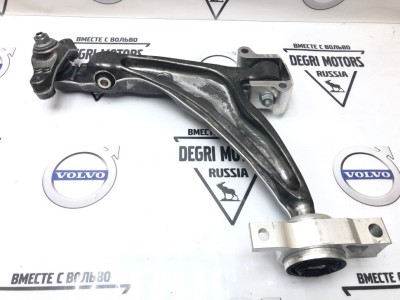 Рычаг передний правый нижний XC60 II, XC90 II, V60CC, V90CC \\ VOLVO Original 32381881