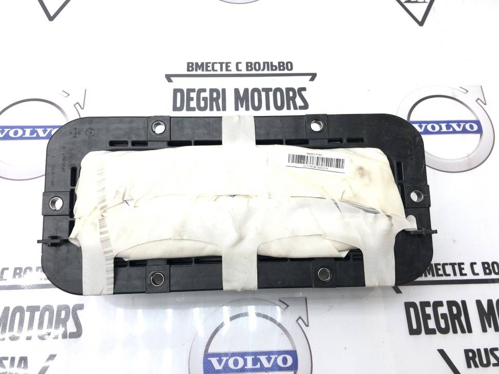 Подушка безопасности в торпеду Volvo XC60 2018-2021 год